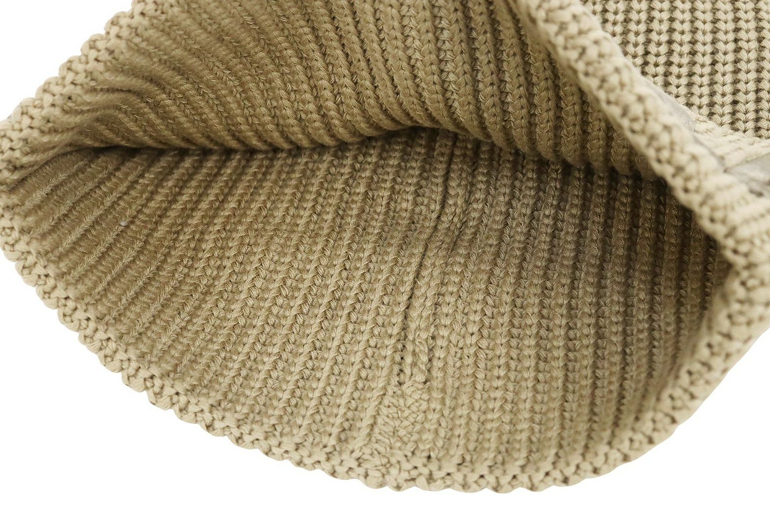 ウノピゥウノウグァーレトレゴルフのニット帽