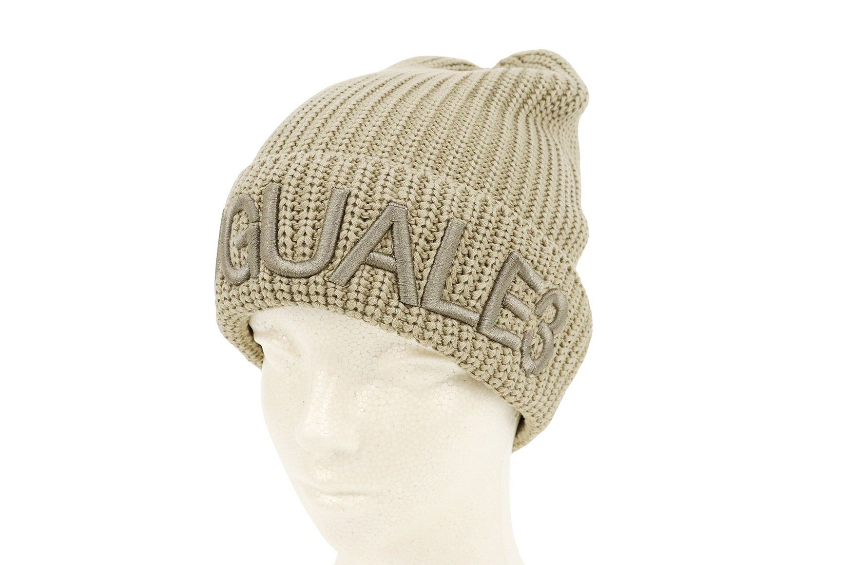 ウノピゥウノウグァーレトレゴルフのニット帽