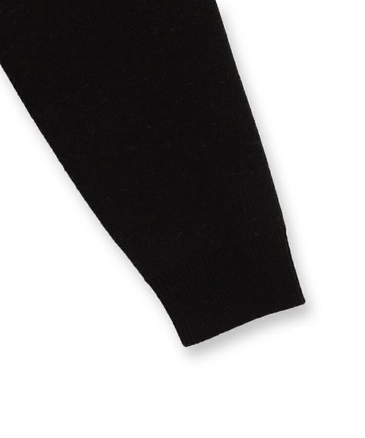 アダバットのセーター