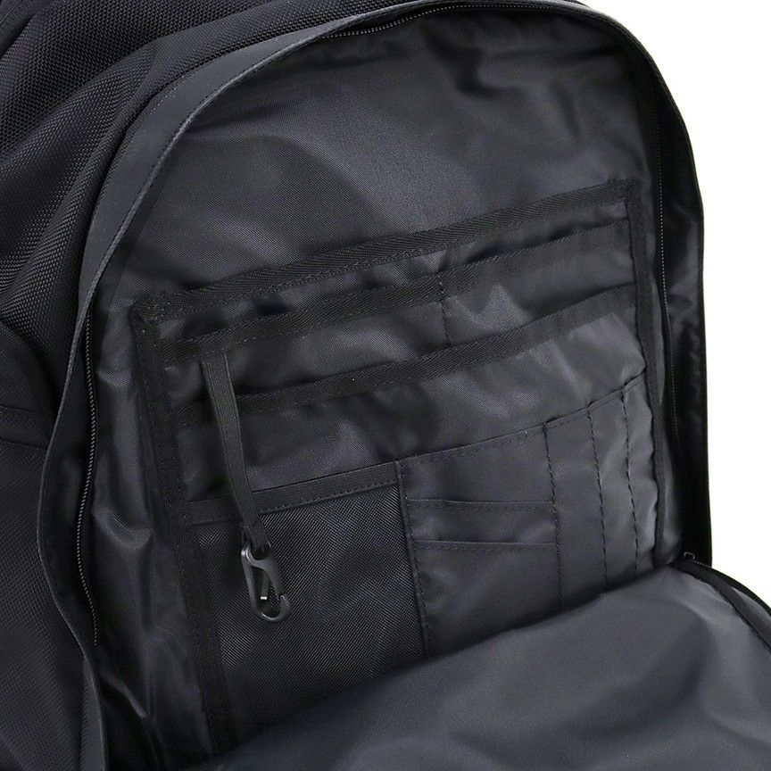 ニューエラのリュック