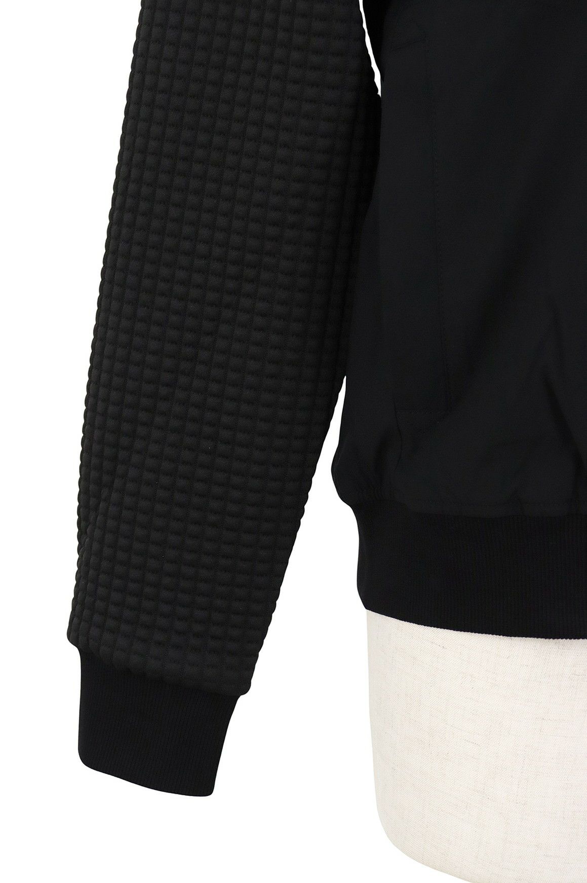 セシルマクビーのブルゾン