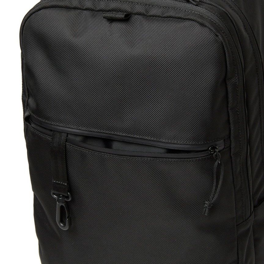 ニューエラのリュック