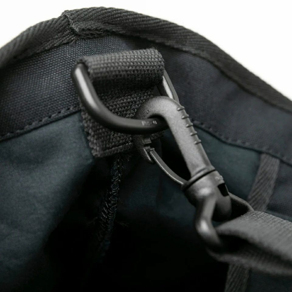 ニューエラのトートバッグ