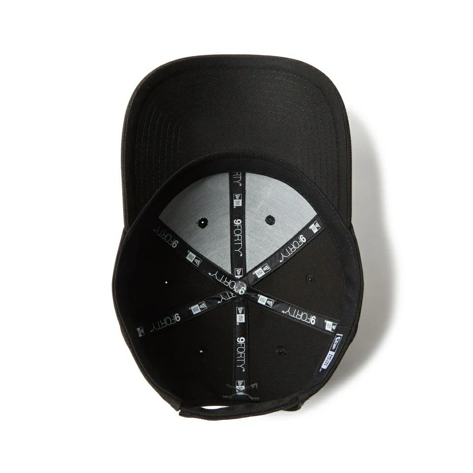 ニューエラのキャップ