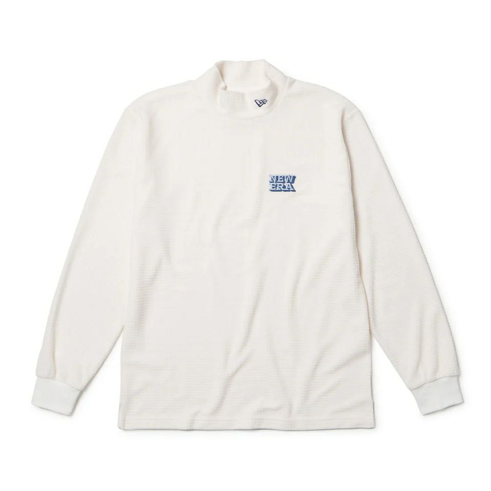ニューエラのハイネックシャツ