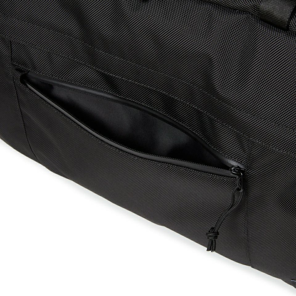 ニューエラのボストンバッグ