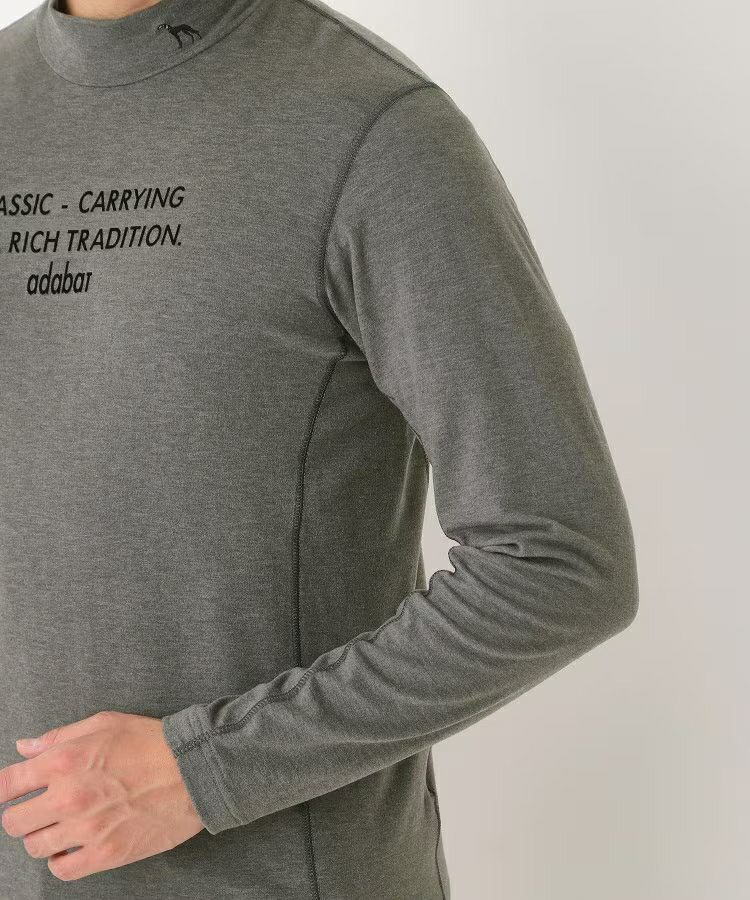 アダバットのハイネックシャツ