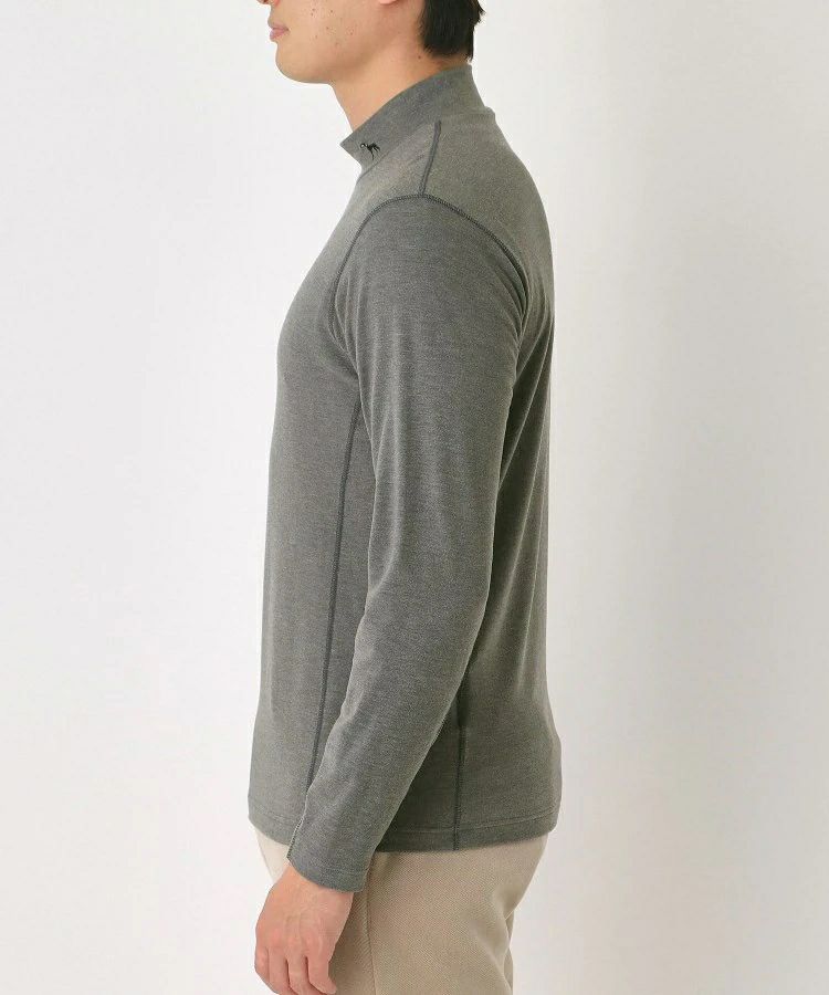 アダバットのハイネックシャツ