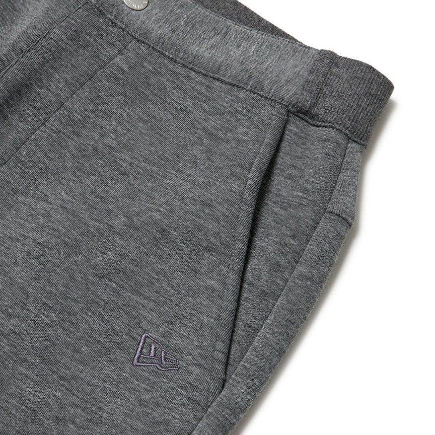 ニューエラのロングパンツ