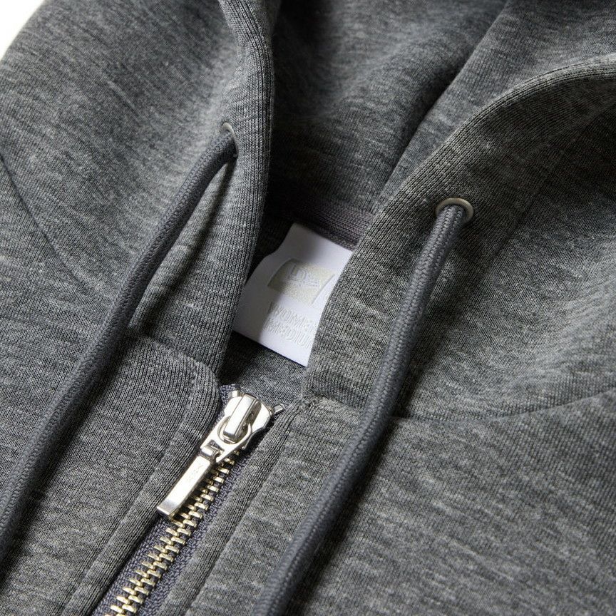 ニューエラのブルゾン