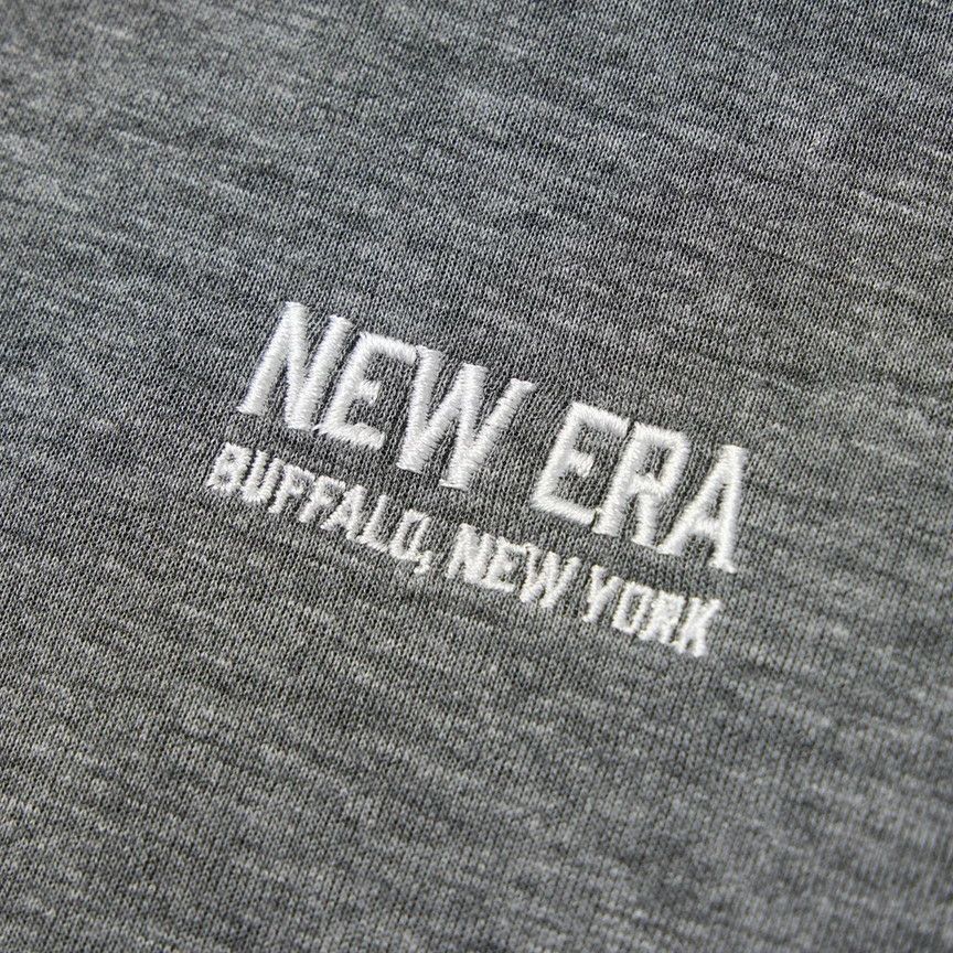 ニューエラのブルゾン