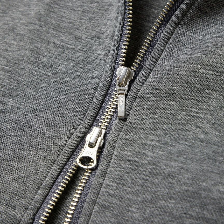 ニューエラのブルゾン