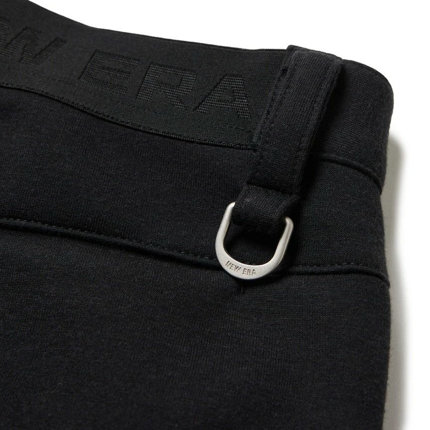 ニューエラのパンツ