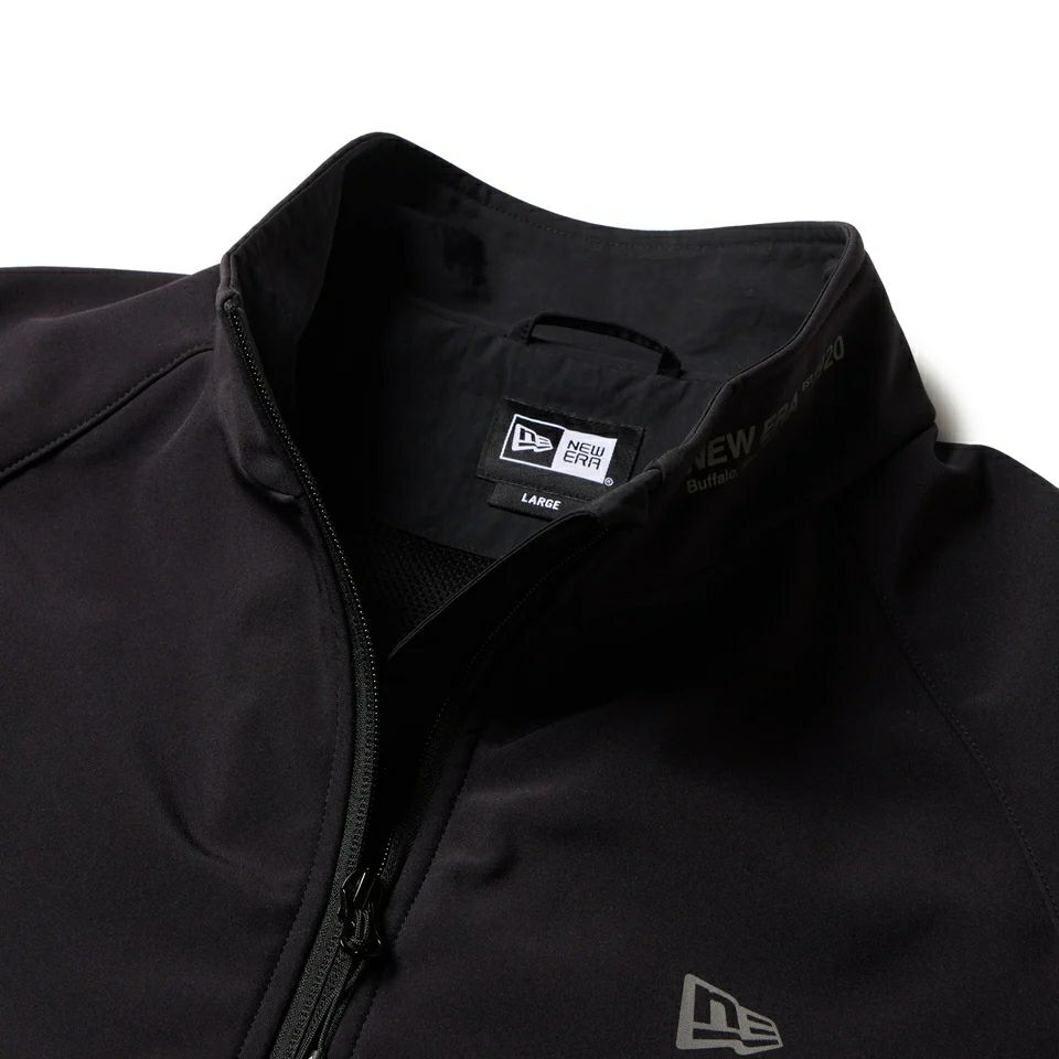 ニューエラのブルゾン