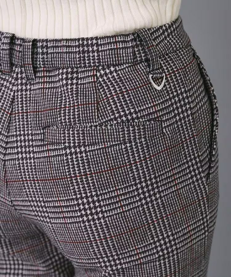 アダバットのパンツ