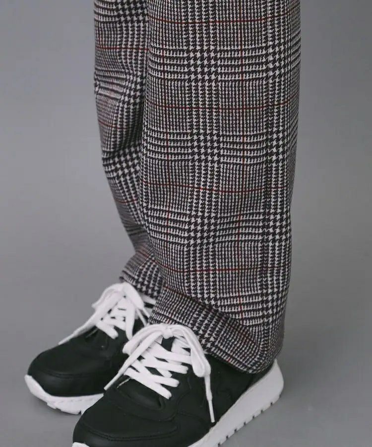 アダバットのパンツ