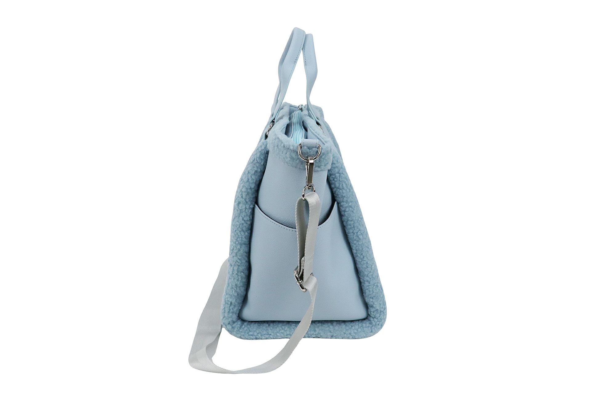 アンパスィのボストンバッグ