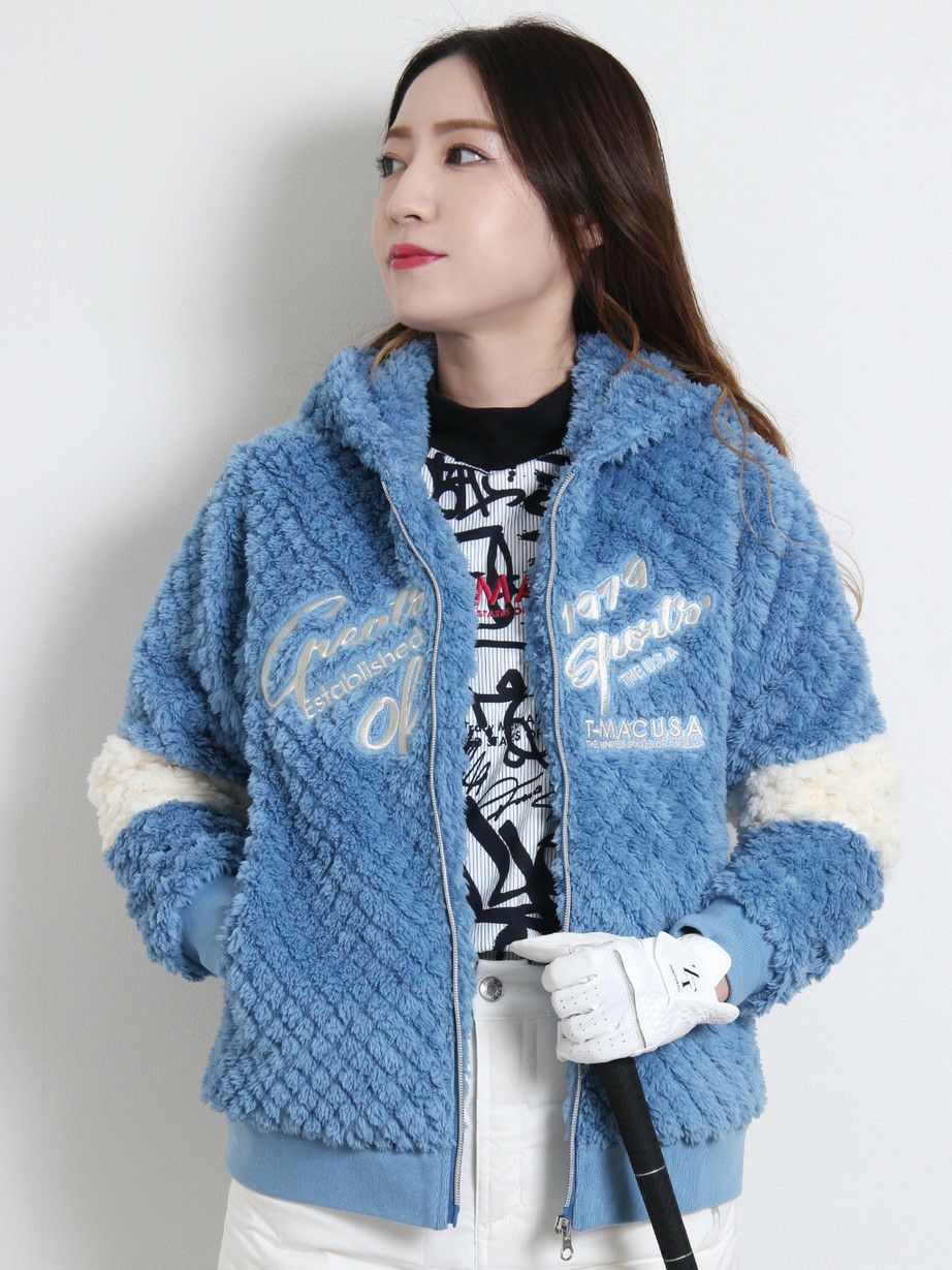 ティーマックのハイネックシャツ