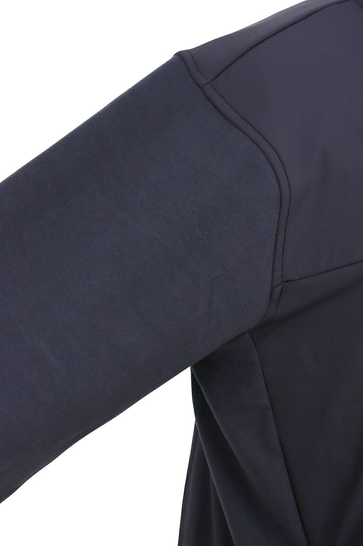 ティーマックのトレーナー