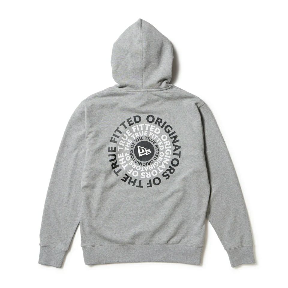 ニューエラのパーカー