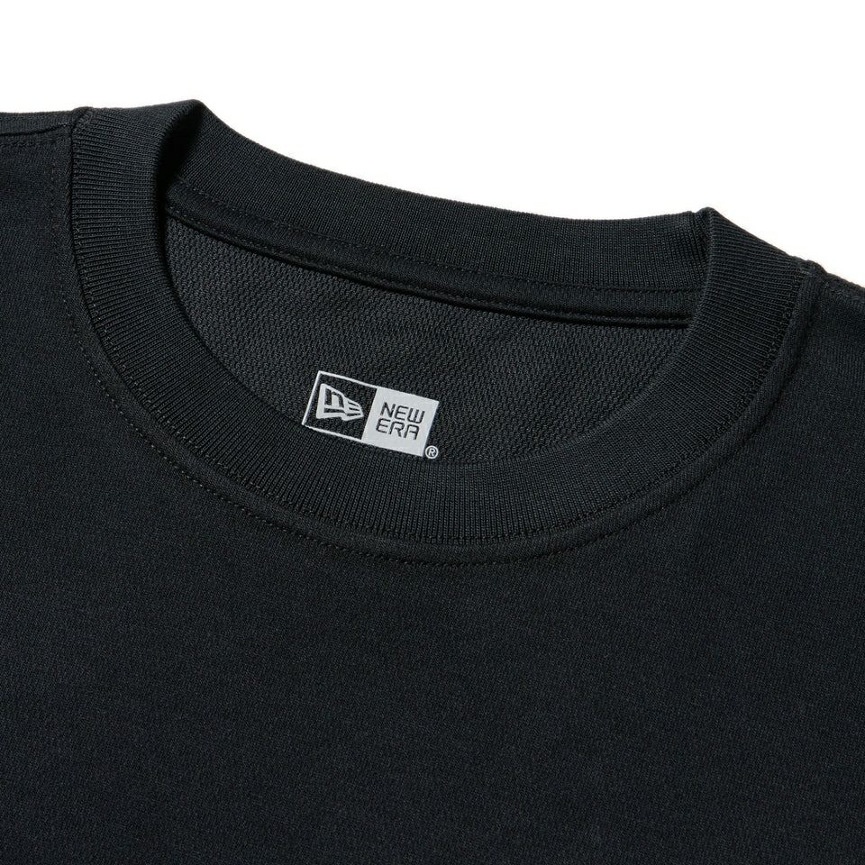 ニューエラのTシャツ