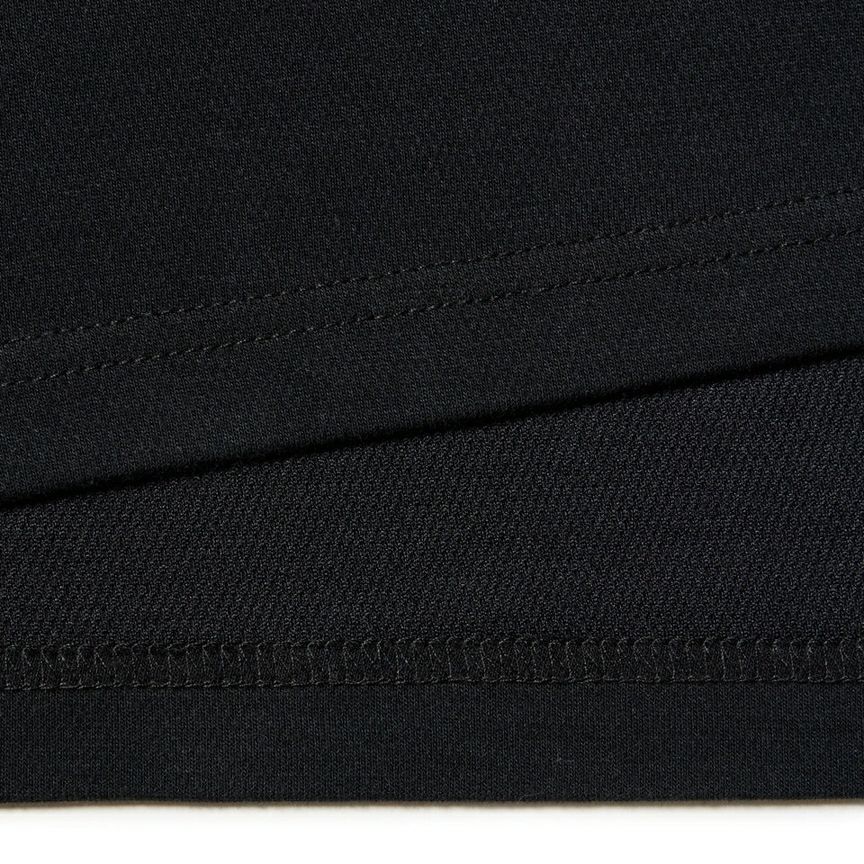 ニューエラのTシャツ