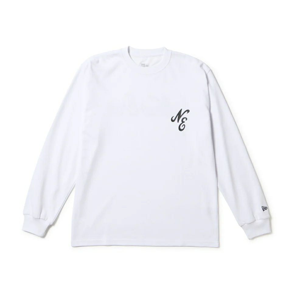 ニューエラのTシャツ