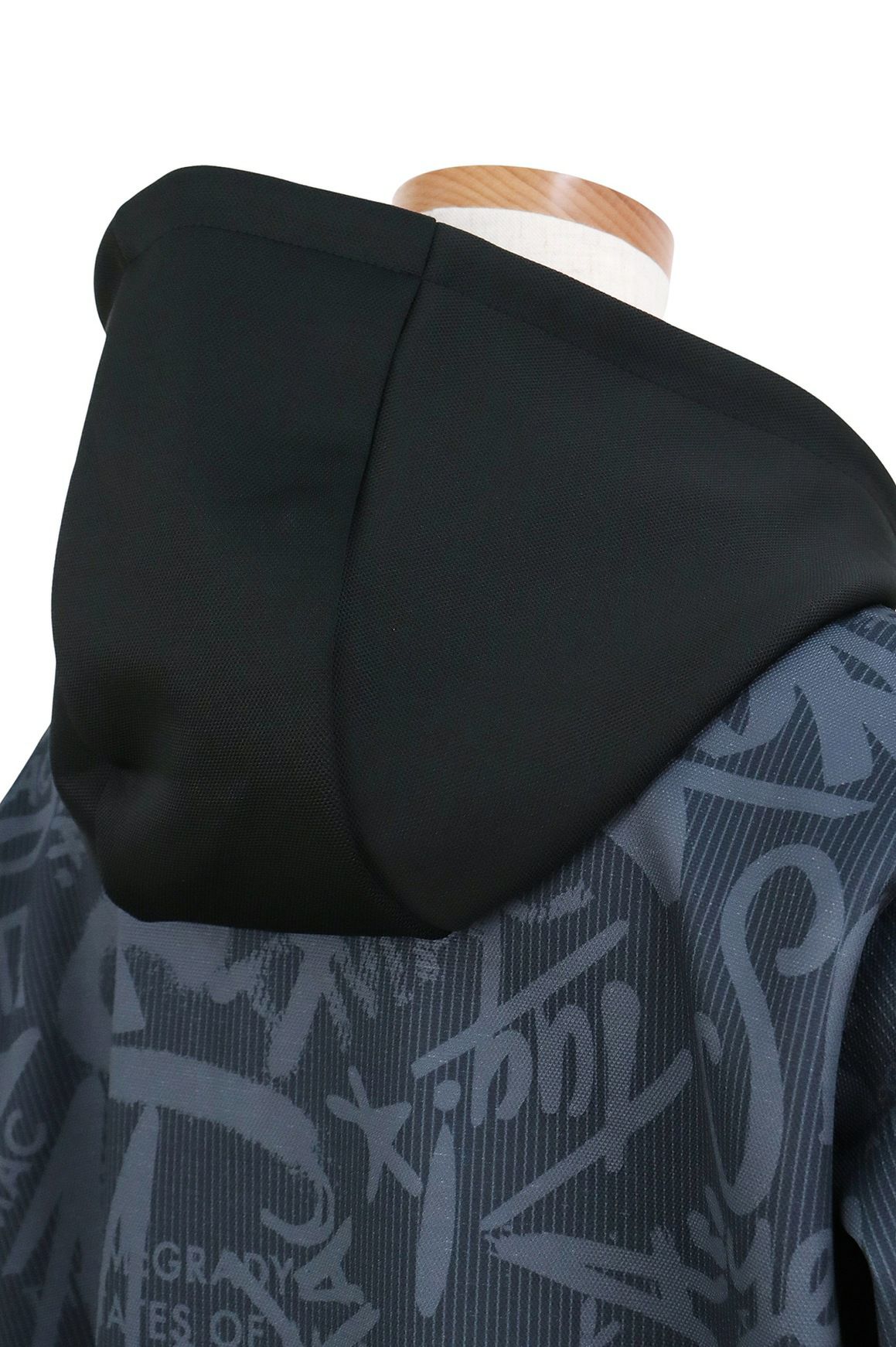 ティーマックのパーカー