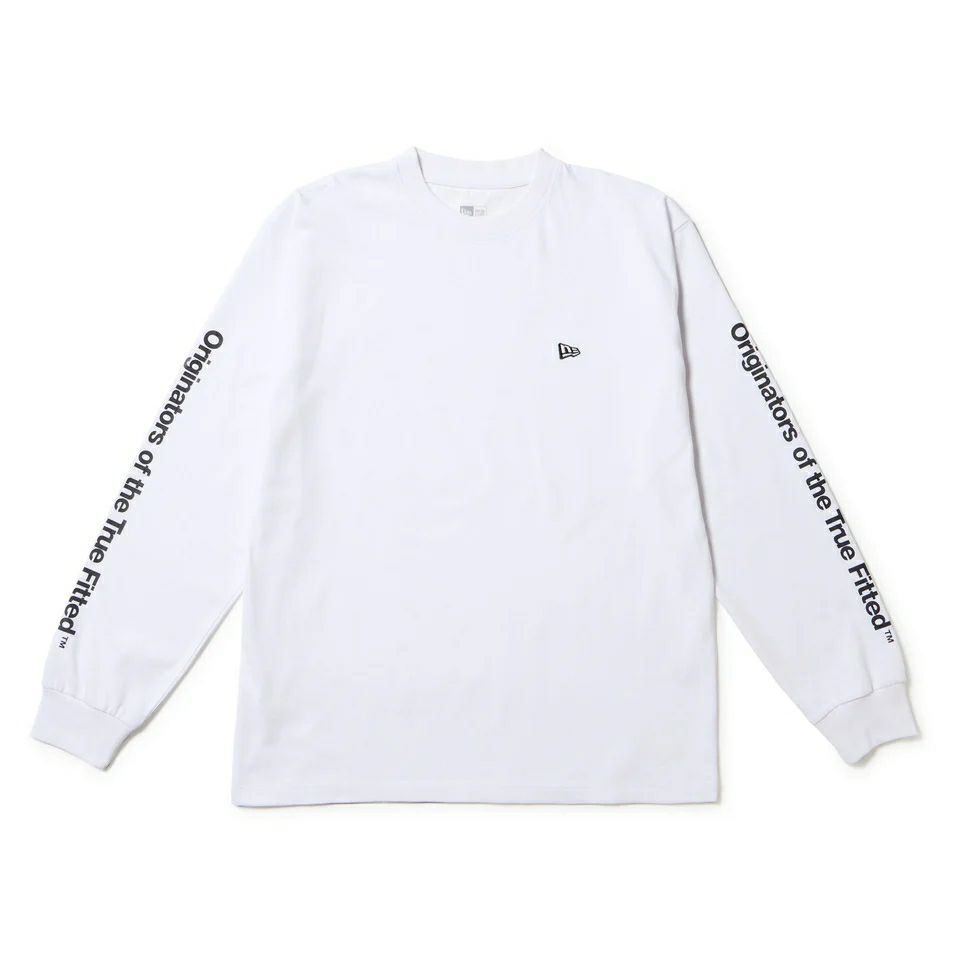 ニューエラのTシャツ