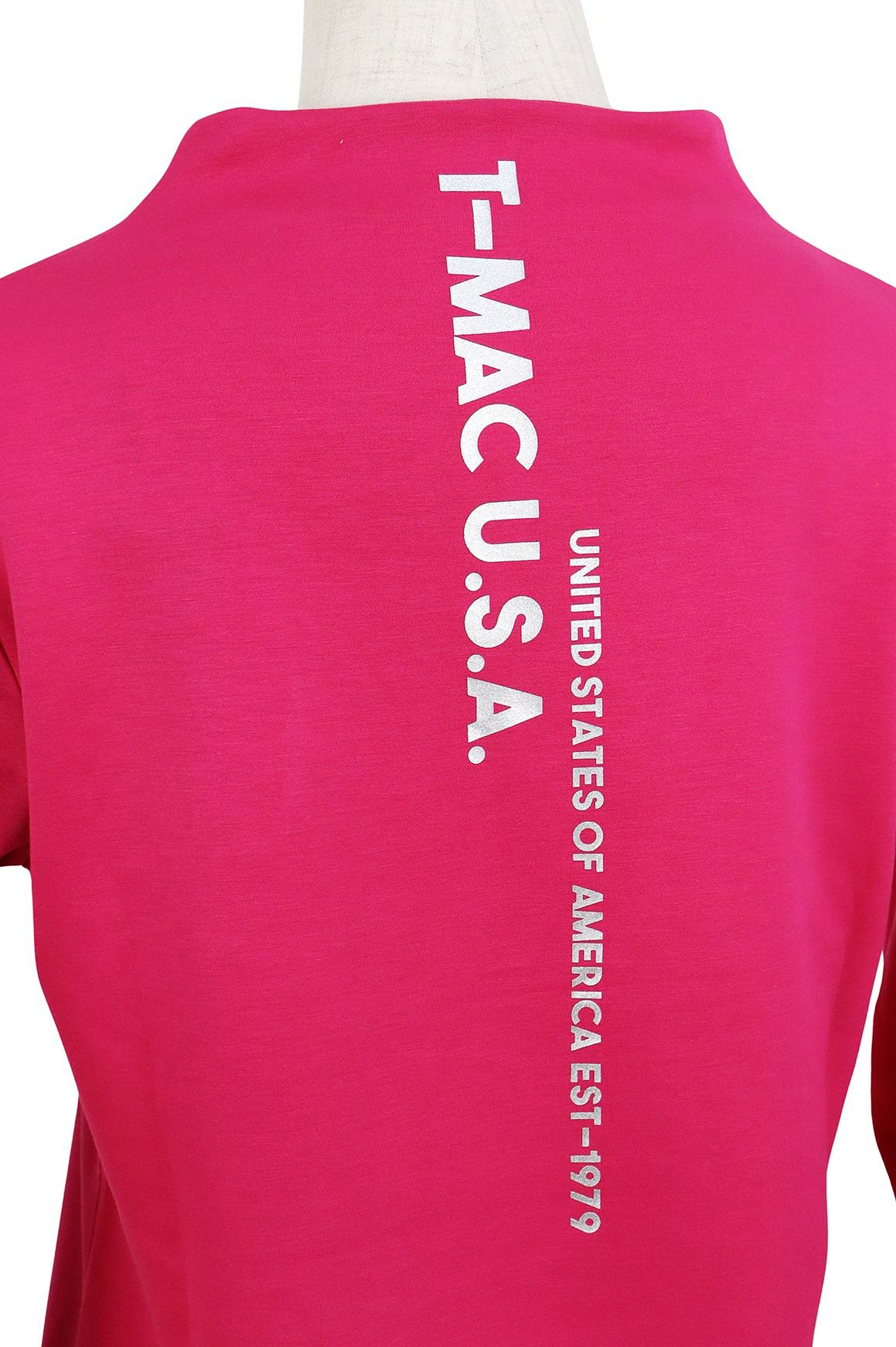 ティーマックのハイネックシャツ