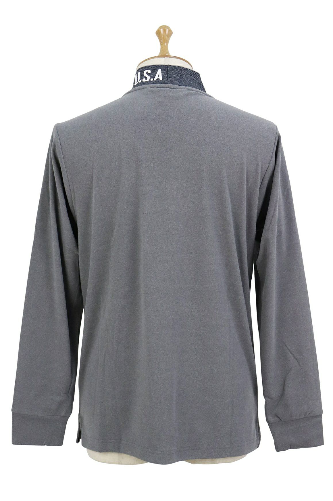 ティーマックのハイネックシャツ