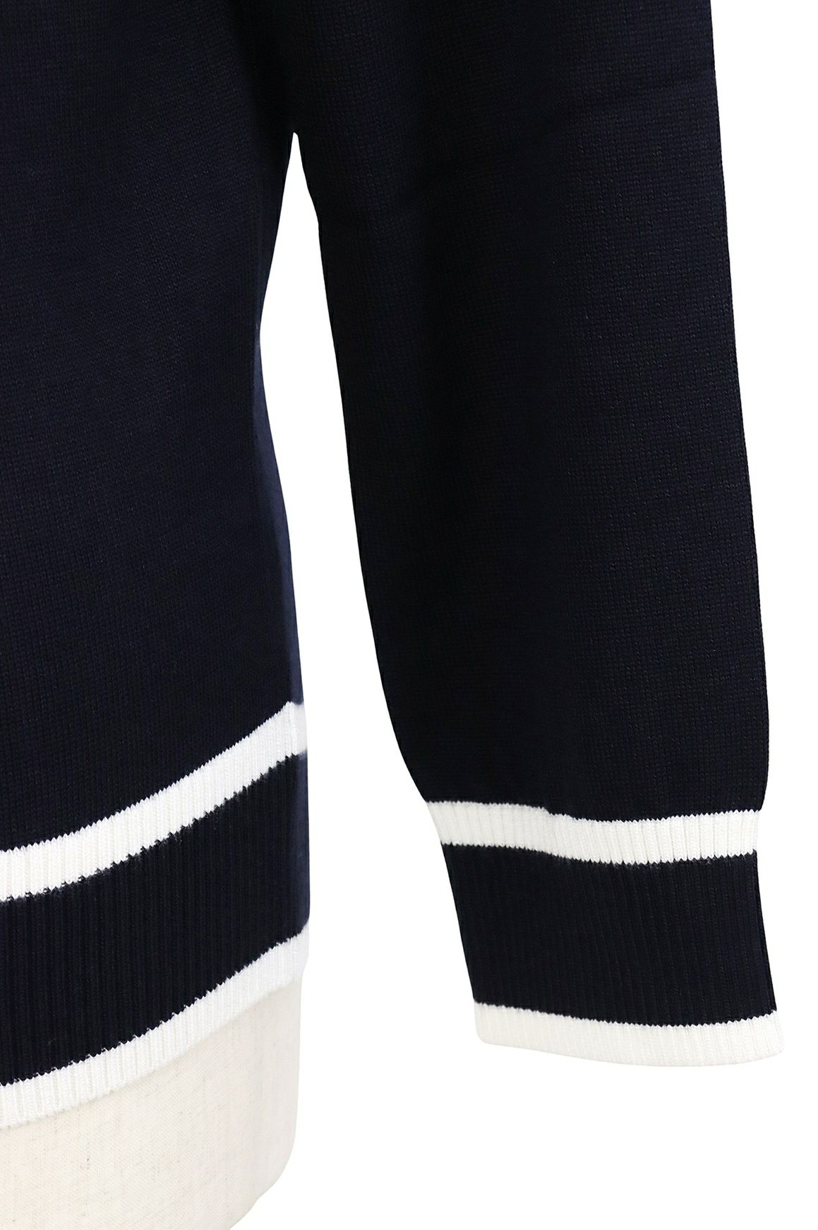 アンパスィのセーター