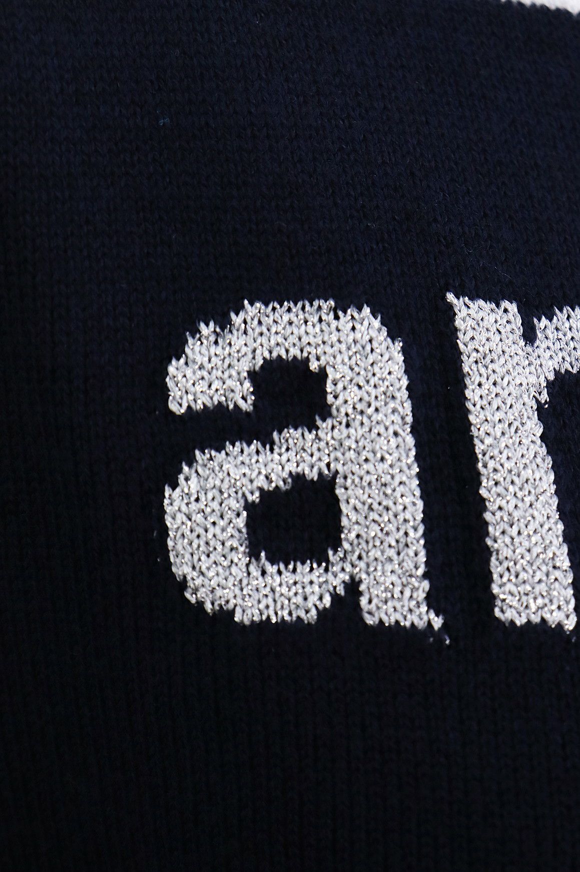 アンパスィのセーター