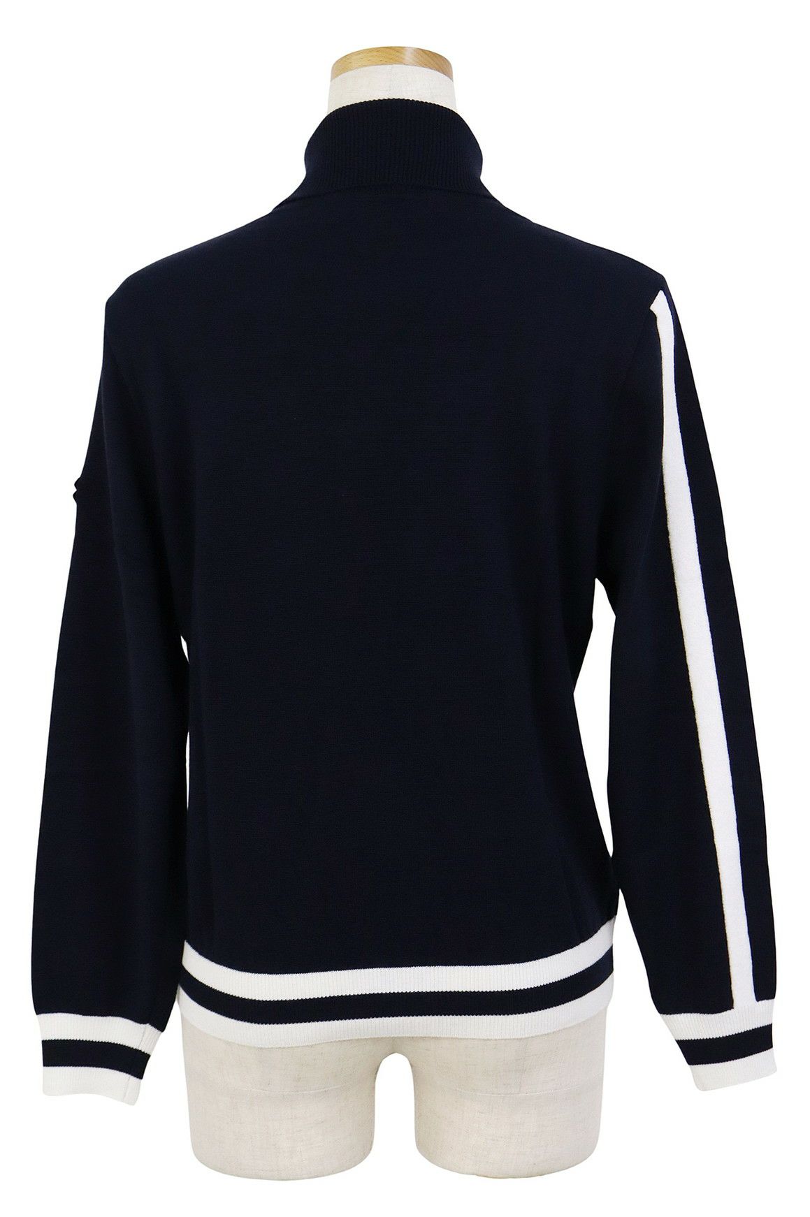 アンパスィのセーター