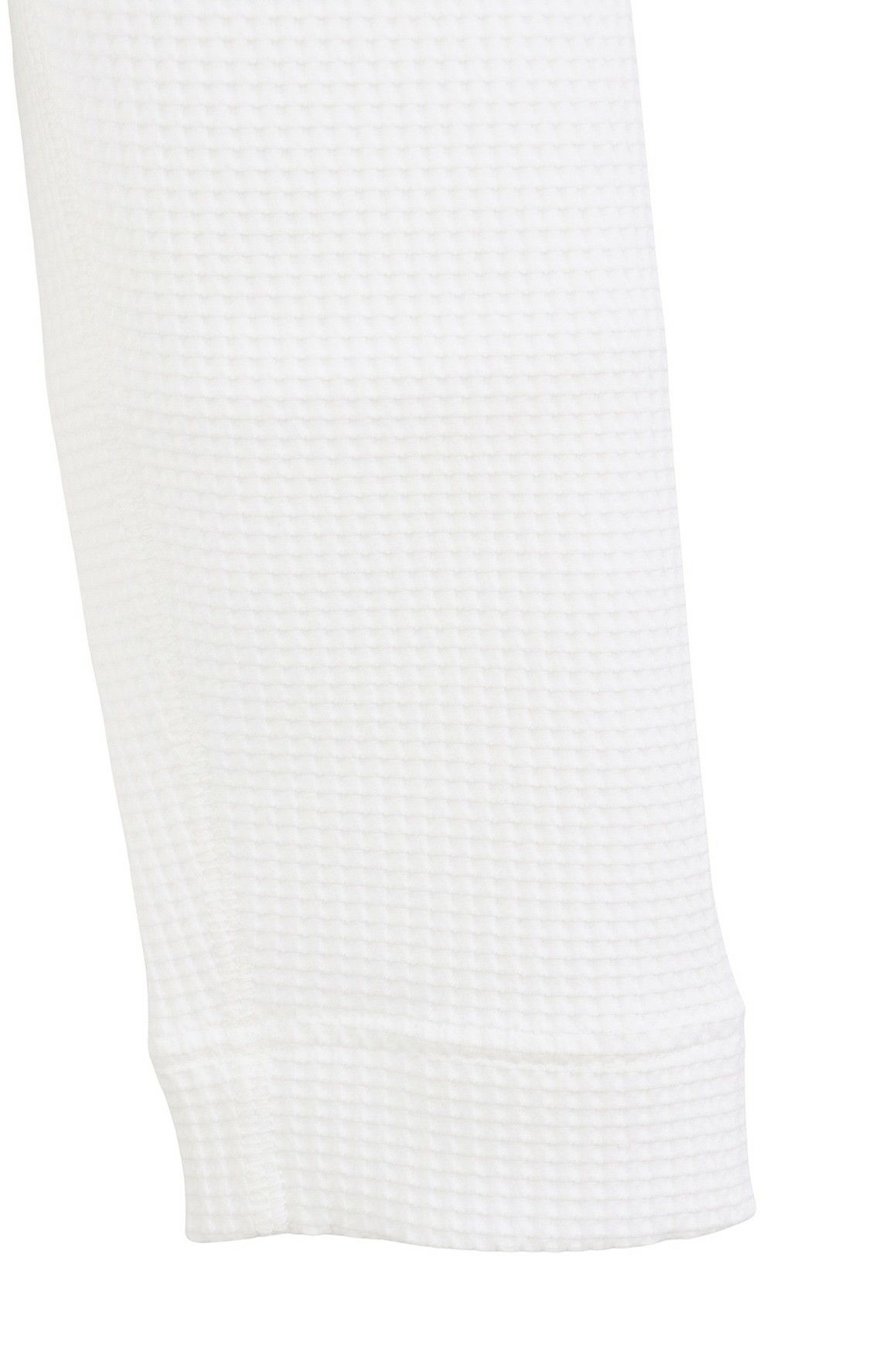 モコのハイネックシャツ