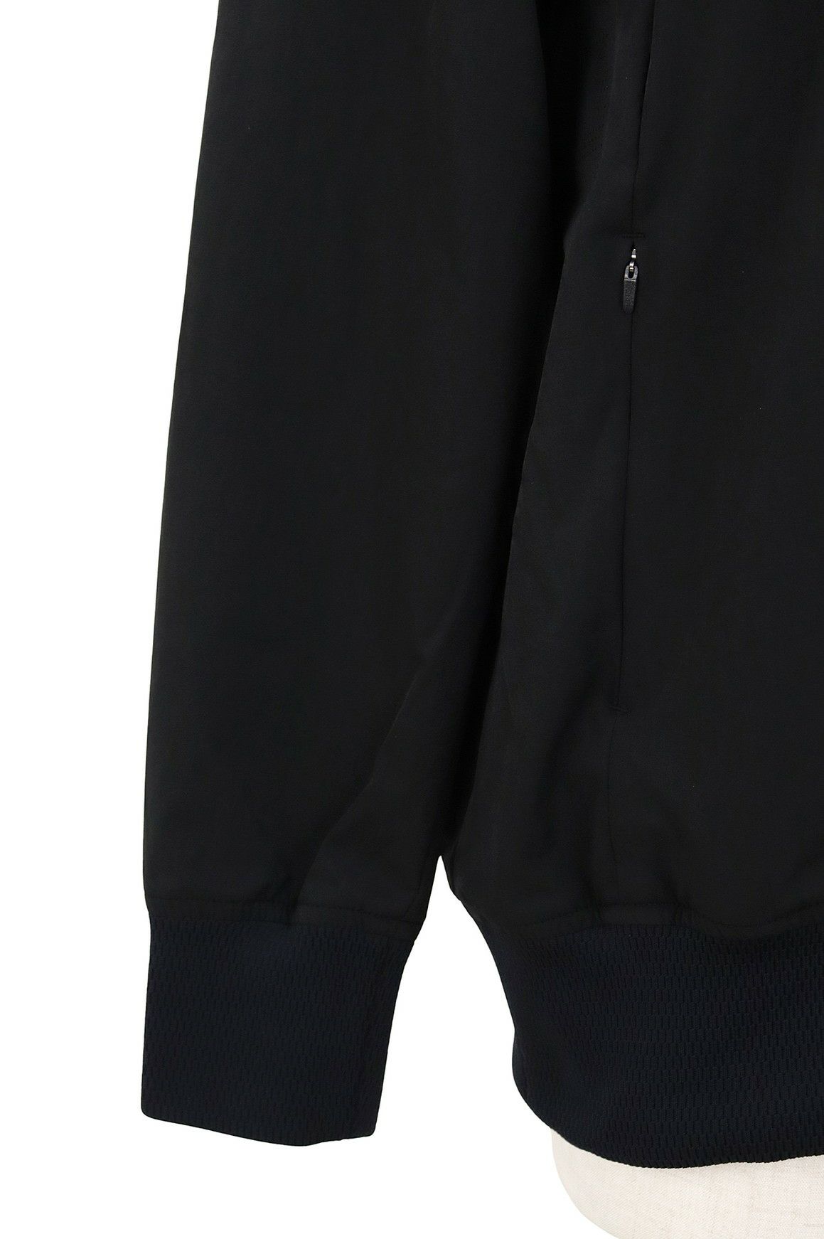 ゼロハリバートンゴルフのブルゾン