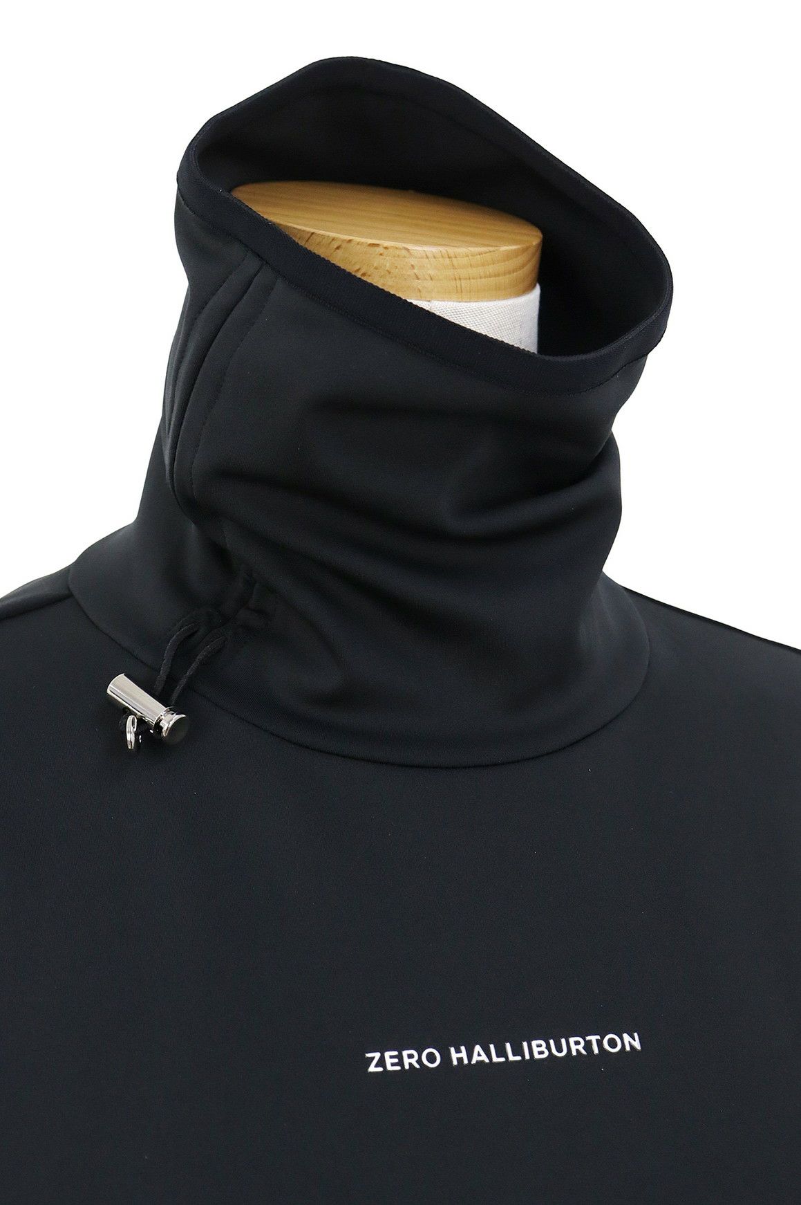 ゼロハリバートンゴルフのハイネックシャツ