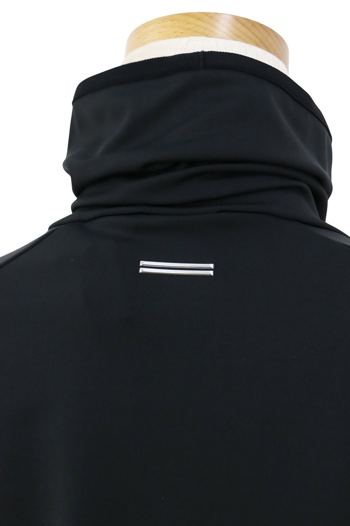 ゼロハリバートンゴルフのハイネックシャツ