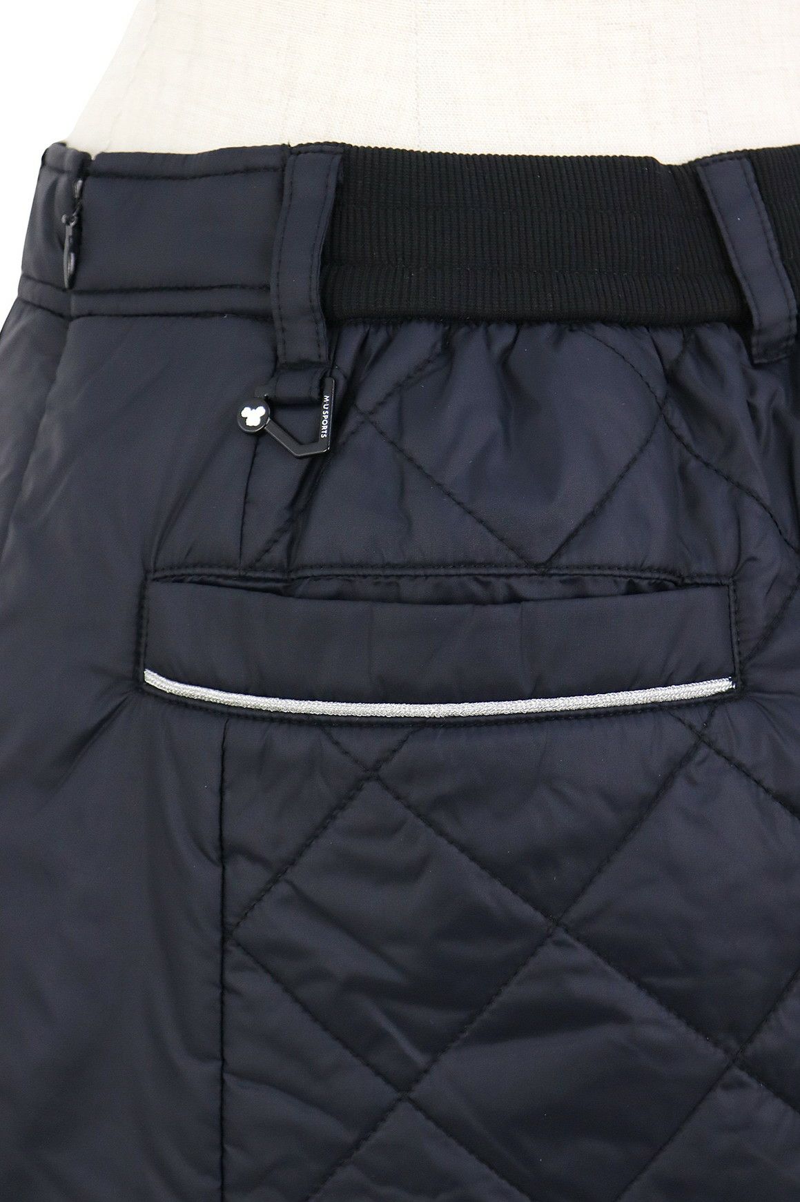 MUスポーツのスカート