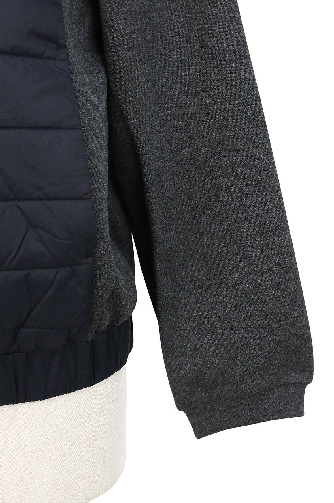 MUスポーツのブルゾン