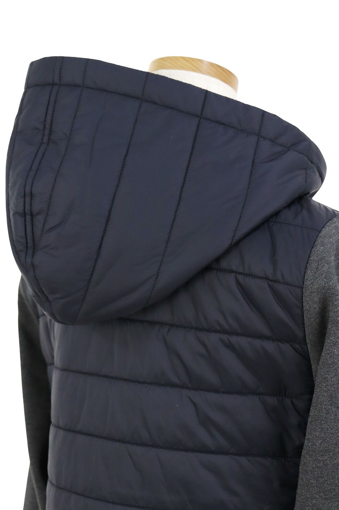 MUスポーツのブルゾン