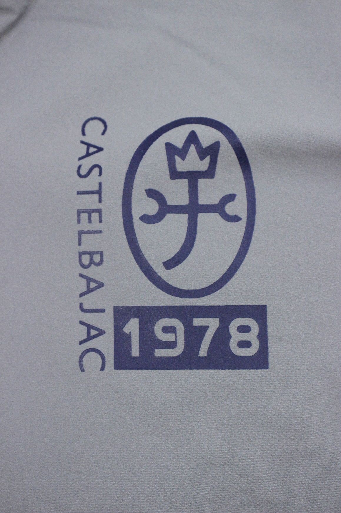 カステルバジャックスポーツのブルゾン