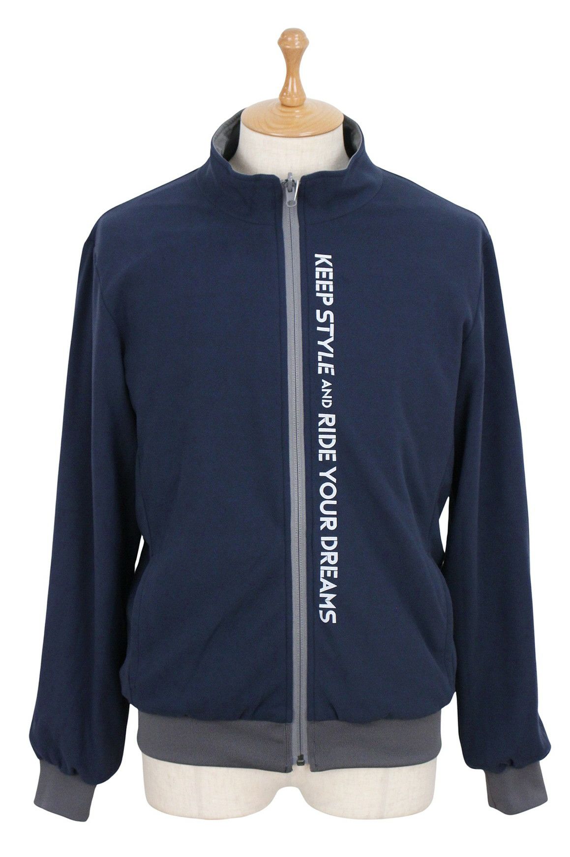 カステルバジャックスポーツのブルゾン