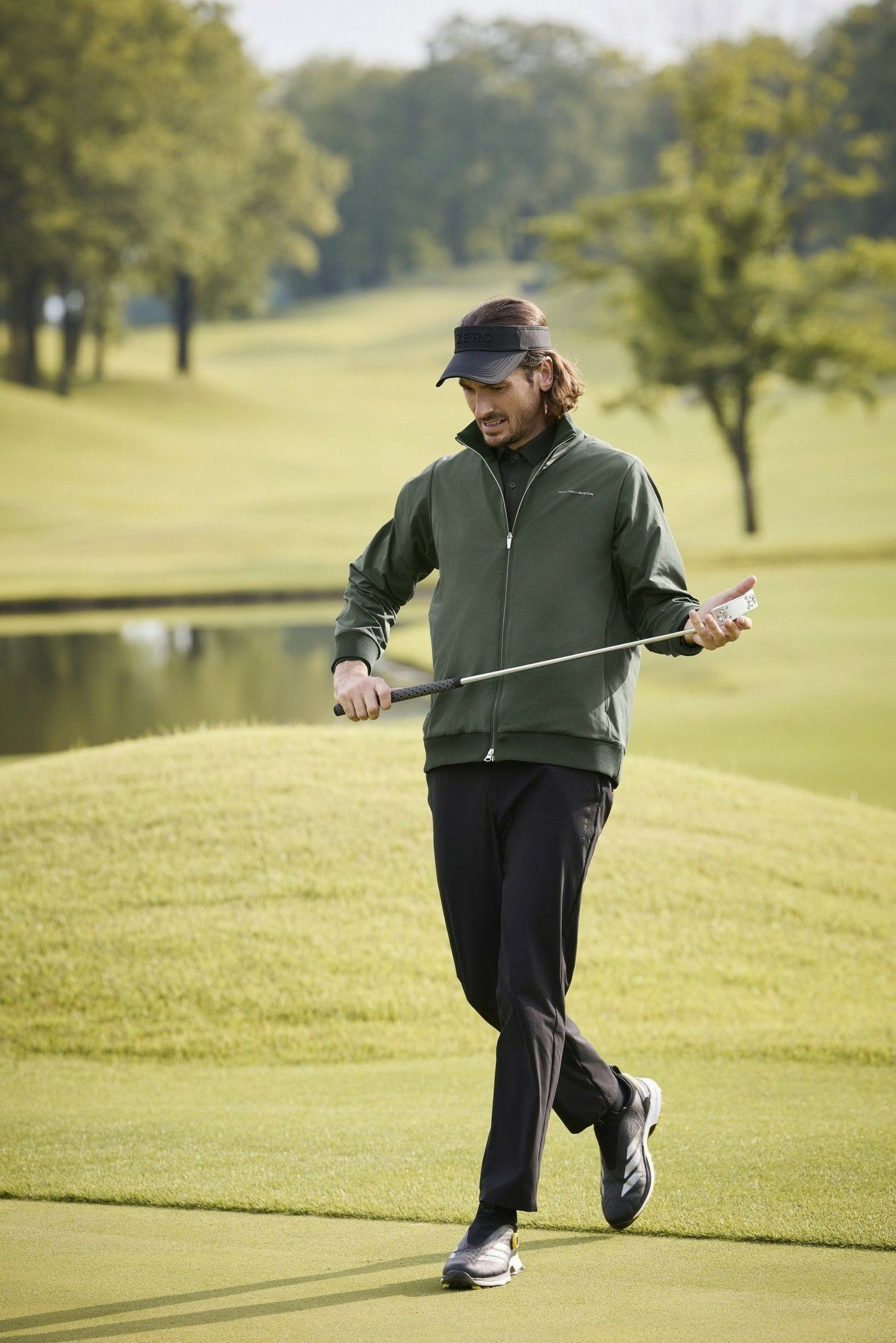 ゼロハリバートンゴルフのブルゾン