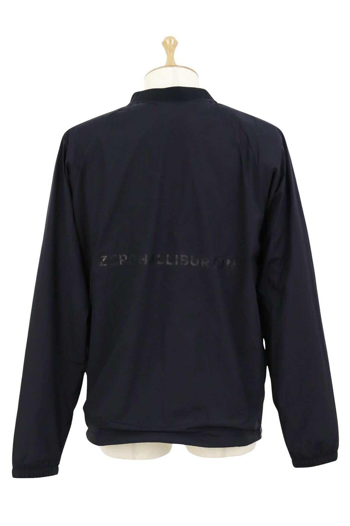 ゼロハリバートンゴルフのブルゾン