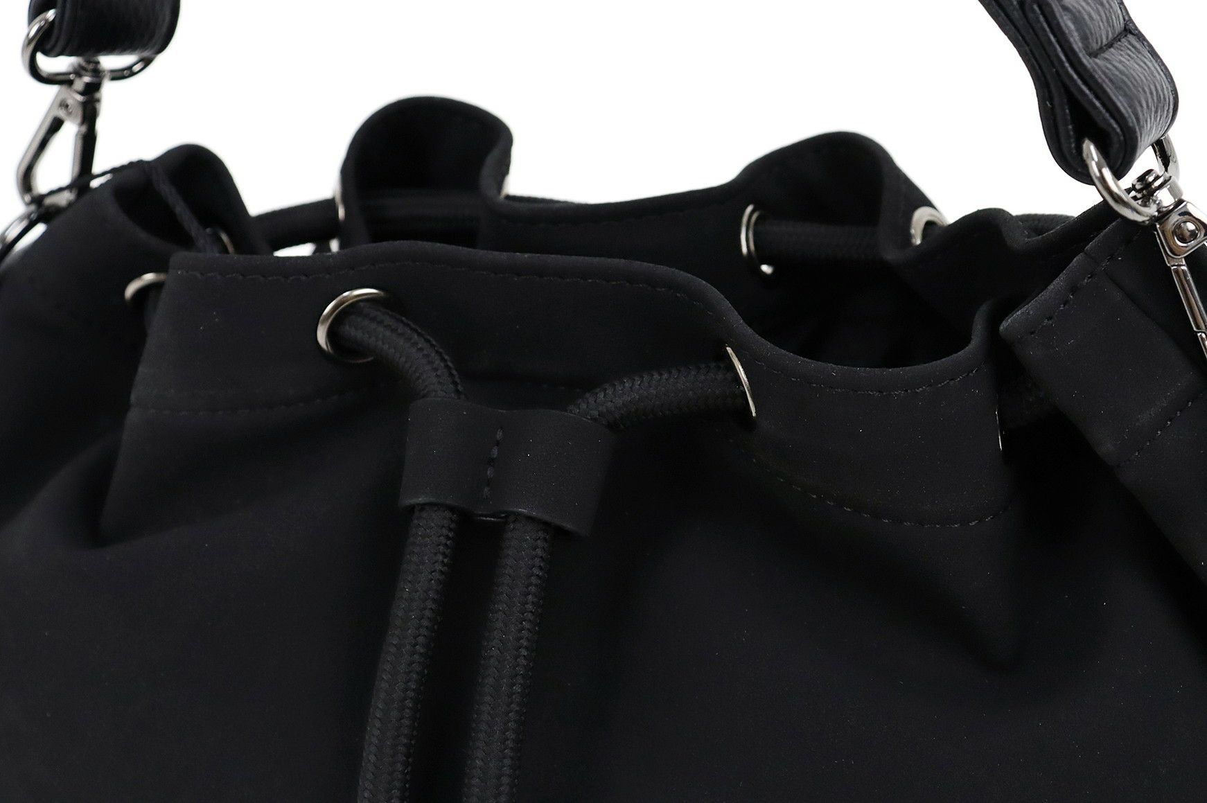 ウノピゥウノウグァーレトレのカートバッグ