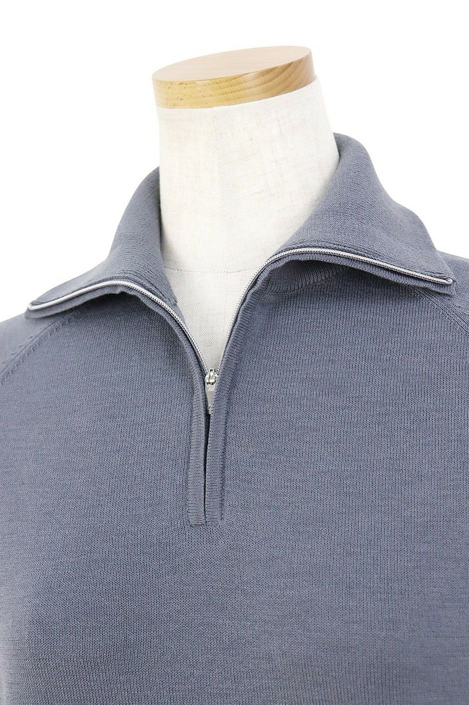 ゼロハリバートンのセーター