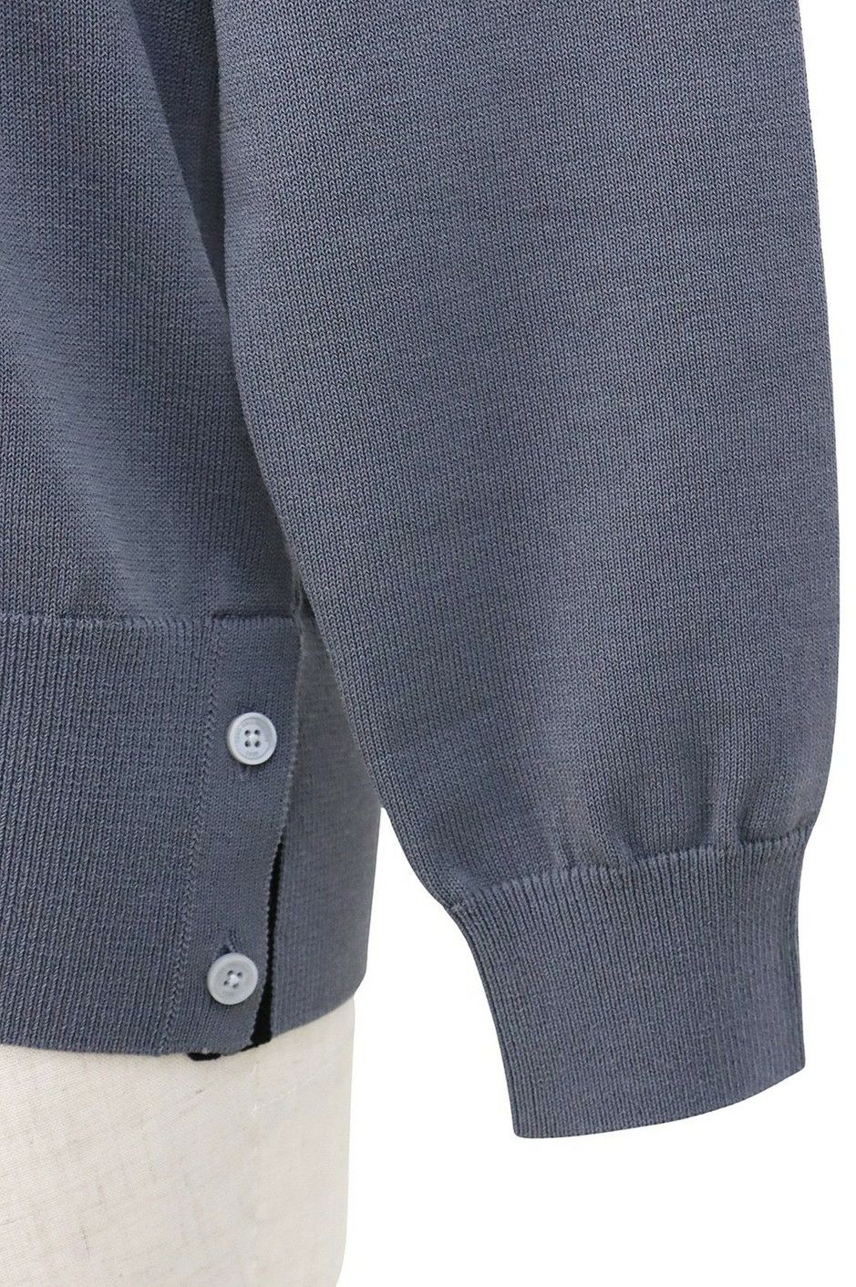 ゼロハリバートンのセーター