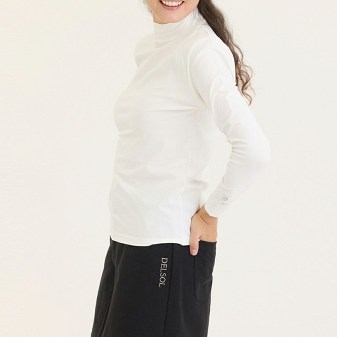 デルソルゴルフのハイネックシャツ