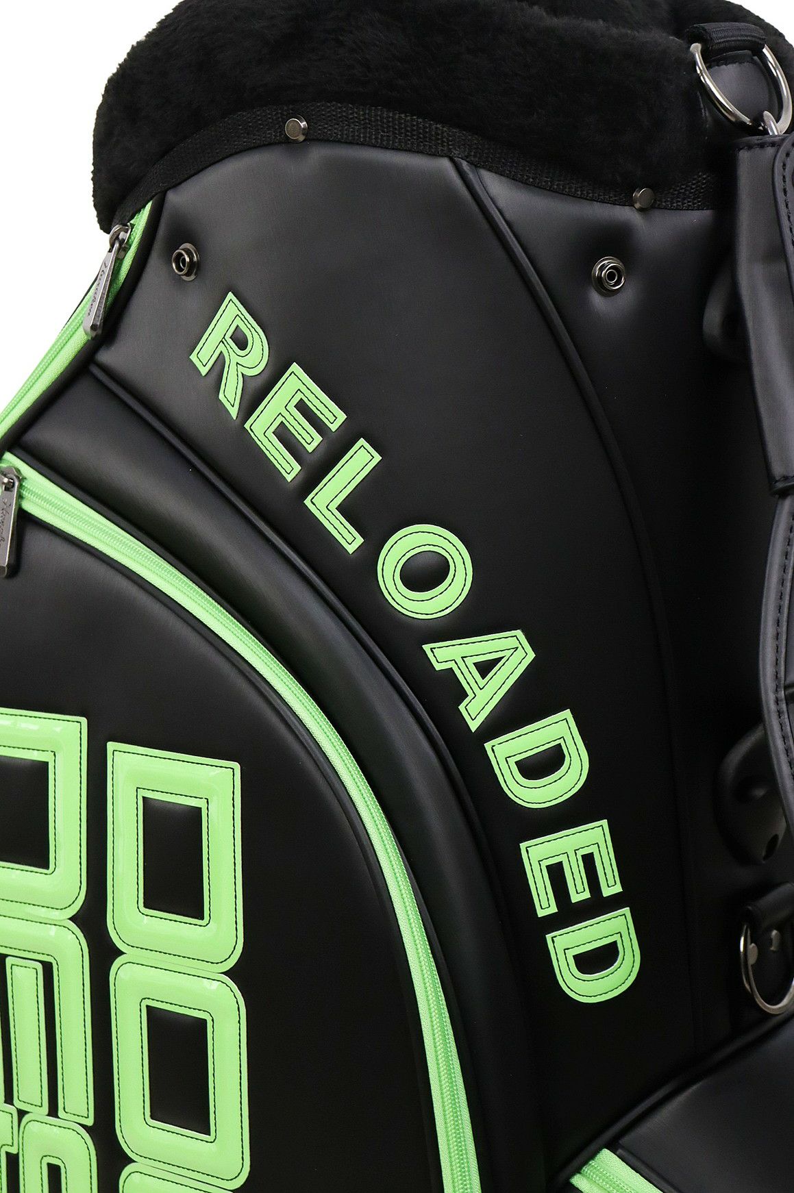 ドゥーカスのキャディバッグ